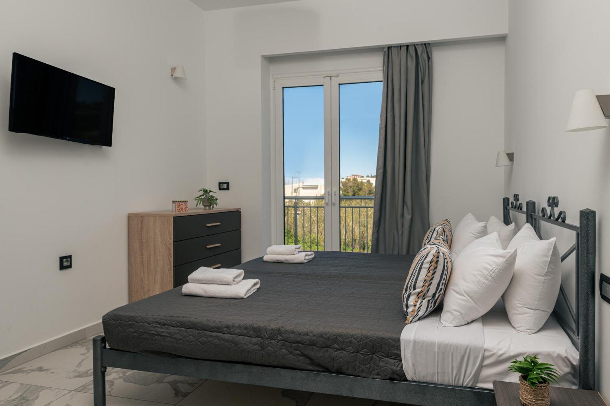 Katsaros Luxury Apts Ii 5 Min Walk To Apartament *